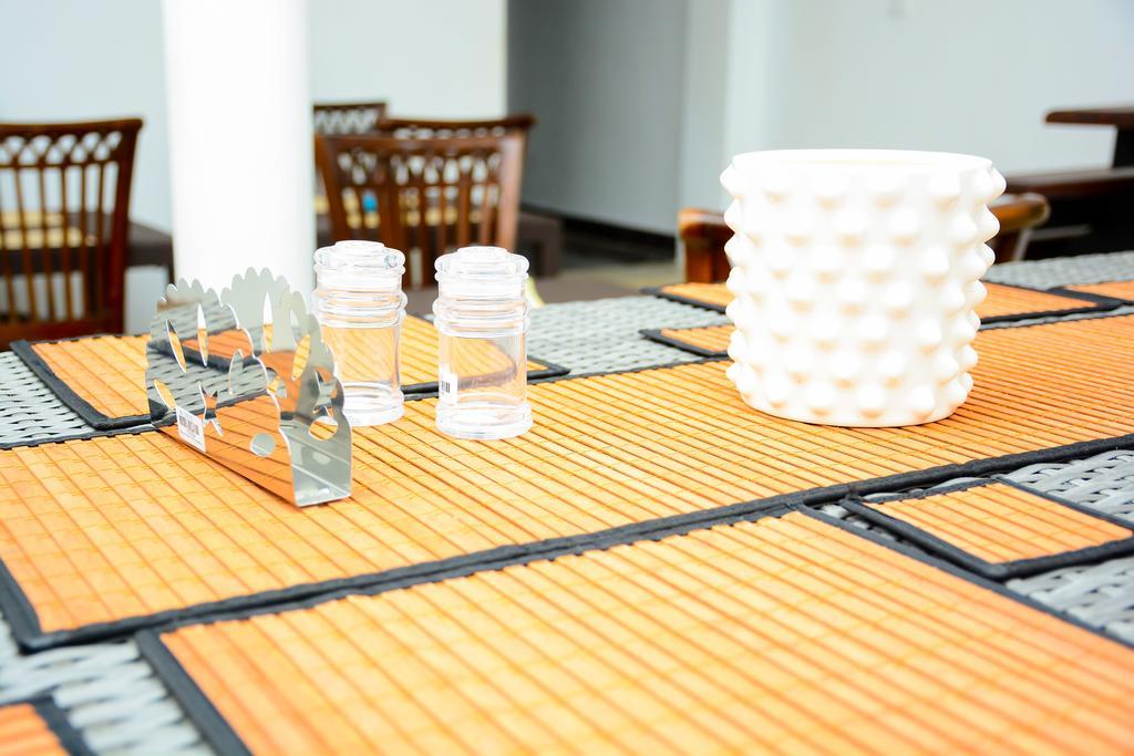 Mama Beach Villa Негомбо Экстерьер фото